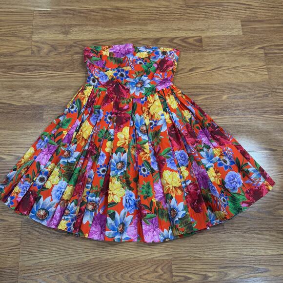 Cara Cara  mini strapless floral multicolored Pleated Nadia Dress 4 - Picture 14 of 16